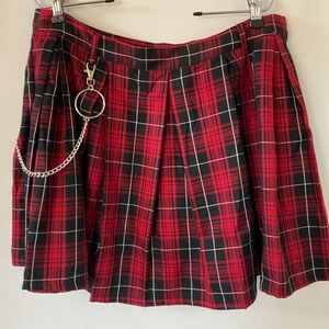 Plaid mini skirt. Size Large.